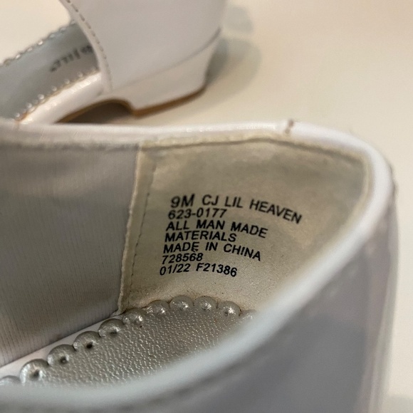 Christi & Jill Lil Heaven Toddler Dress Shoes White Mary Jane Sparkle 9 Girls - Picture 5 of 6